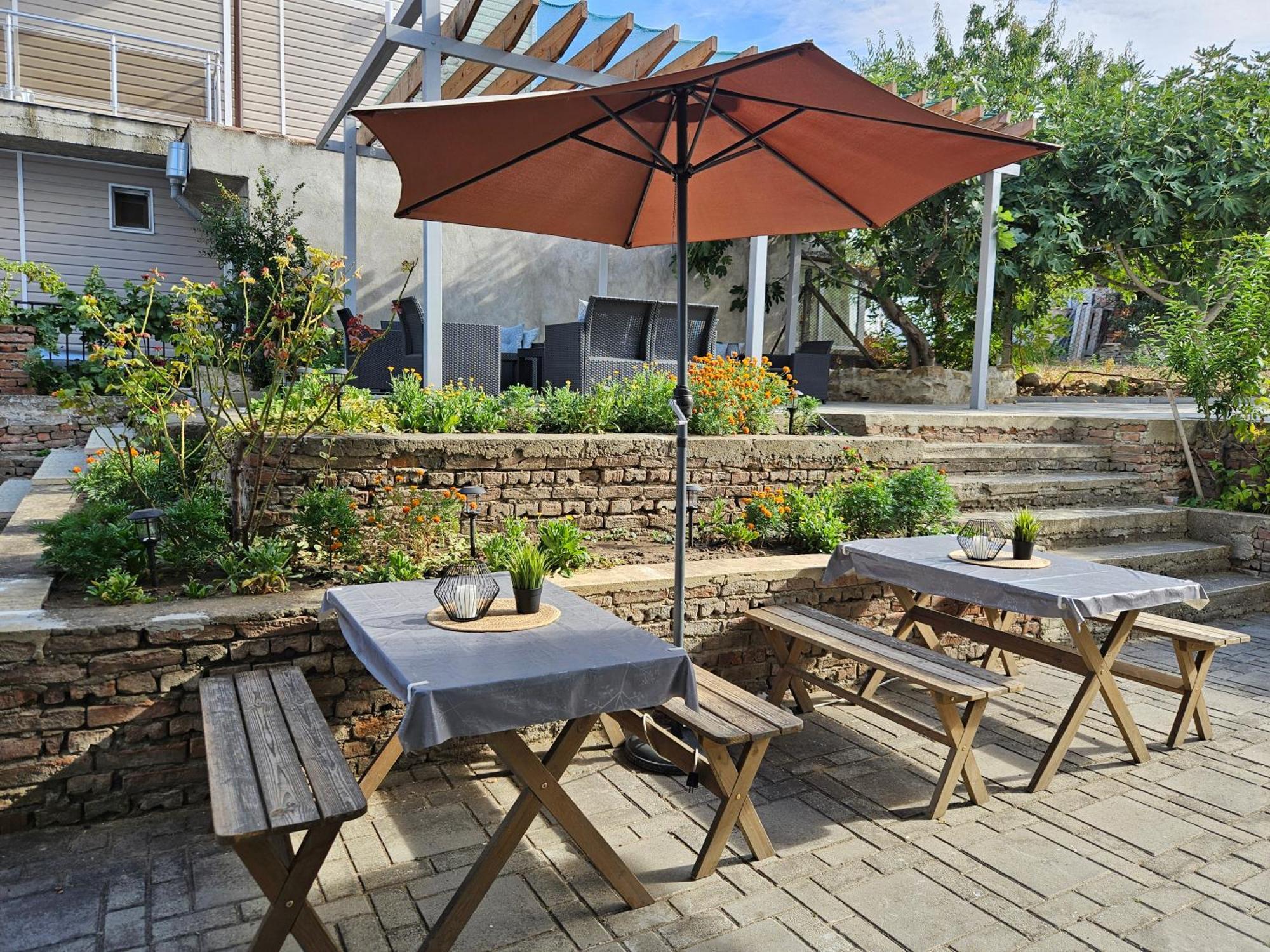 Family House Manolov Hotel Obzor Bagian luar foto
